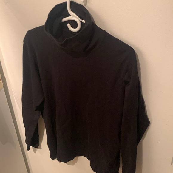 Super Stylish Jet Black 100% Cotton Turtleneck from Uniqlo SZ Large - Picture 2 of 6